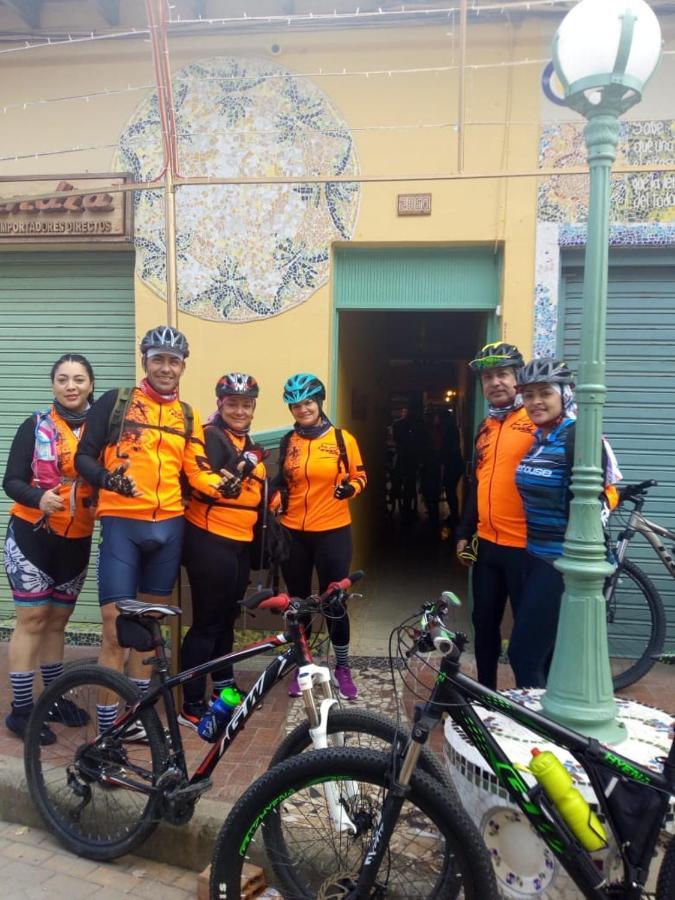 Hostal Macondo Inn Carmen de Viboral エクステリア 写真
